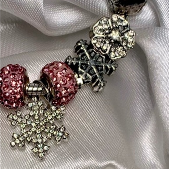 Silver Bracelet with Pink. & white Diamonds - Picture 7 of 8